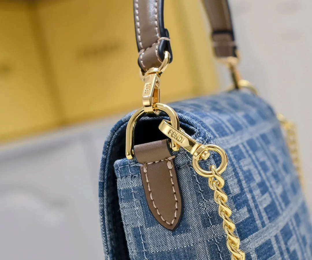 2 Sizes - Seasonal New Printed Handbags