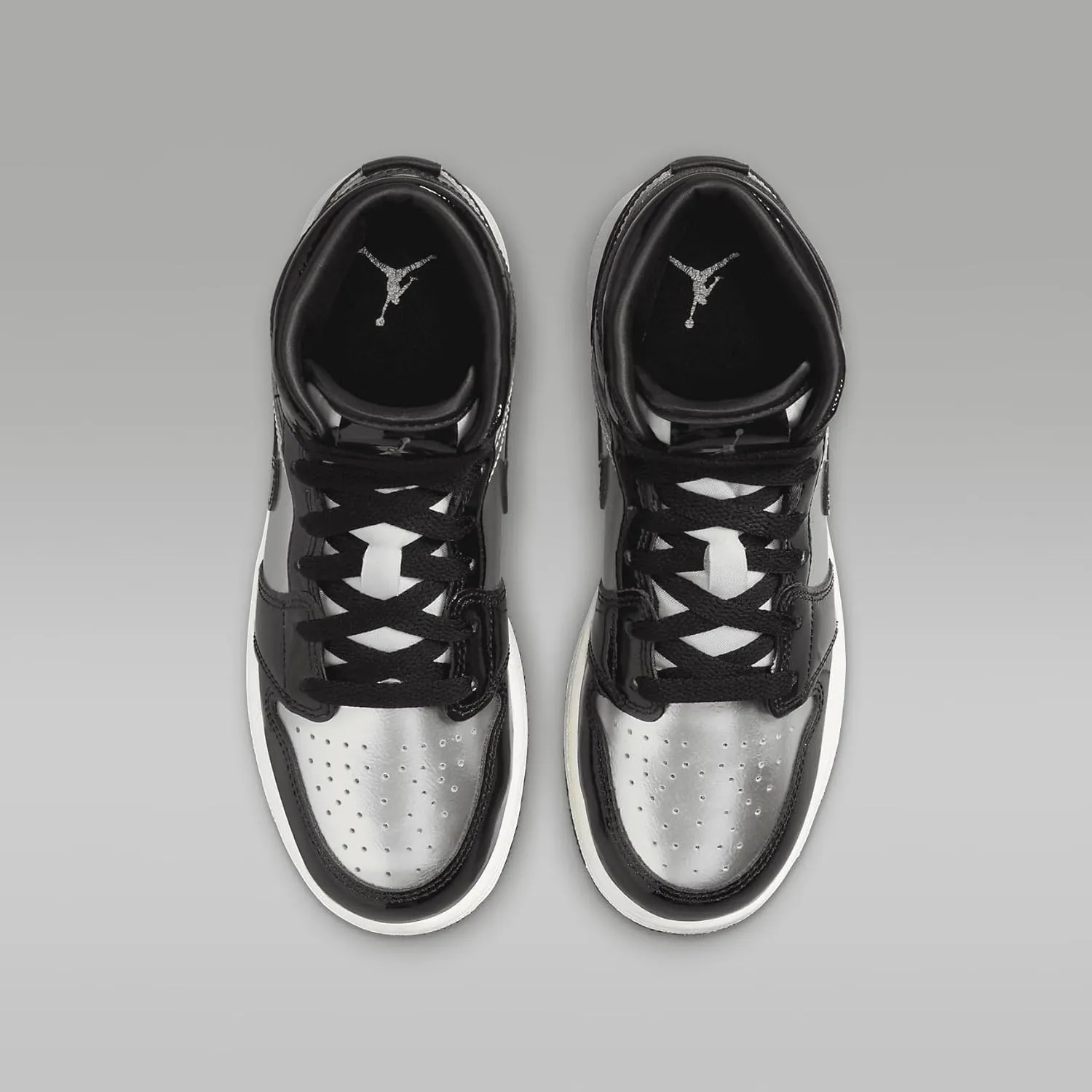 Air Jordan 1 Mid SE Big Kids' Shoes (FZ3938-001, Black/Metallic Silver/Sail/Metallic Gold)