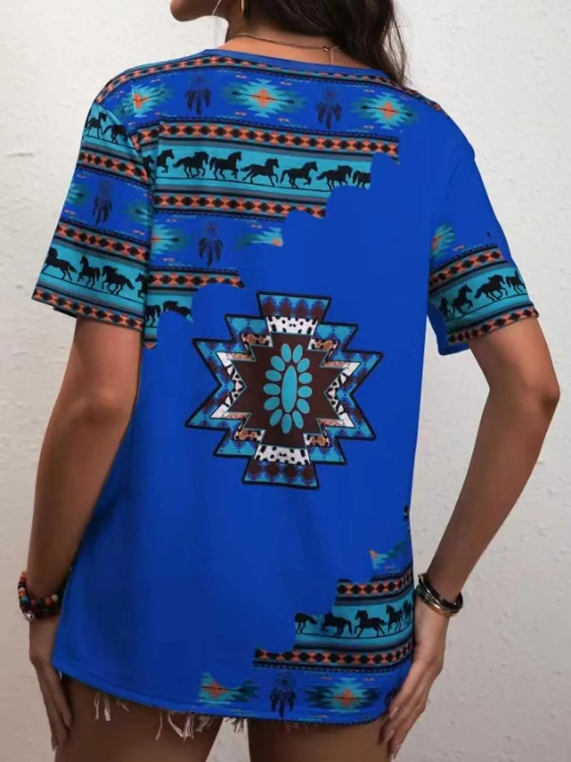 Aztec Print Tops for Women Western Tribal Ethnic Style Short Sleeved Shirt V-Neck Casual Loose Fitting T-Shirt