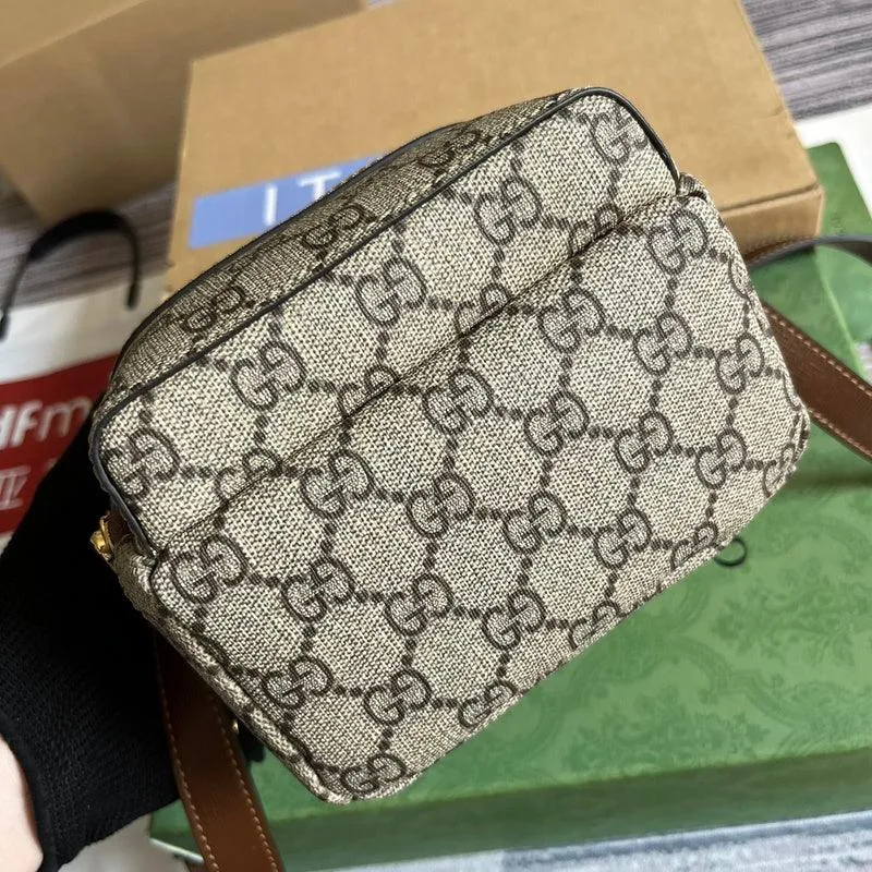 Charm - GG Bags - 827