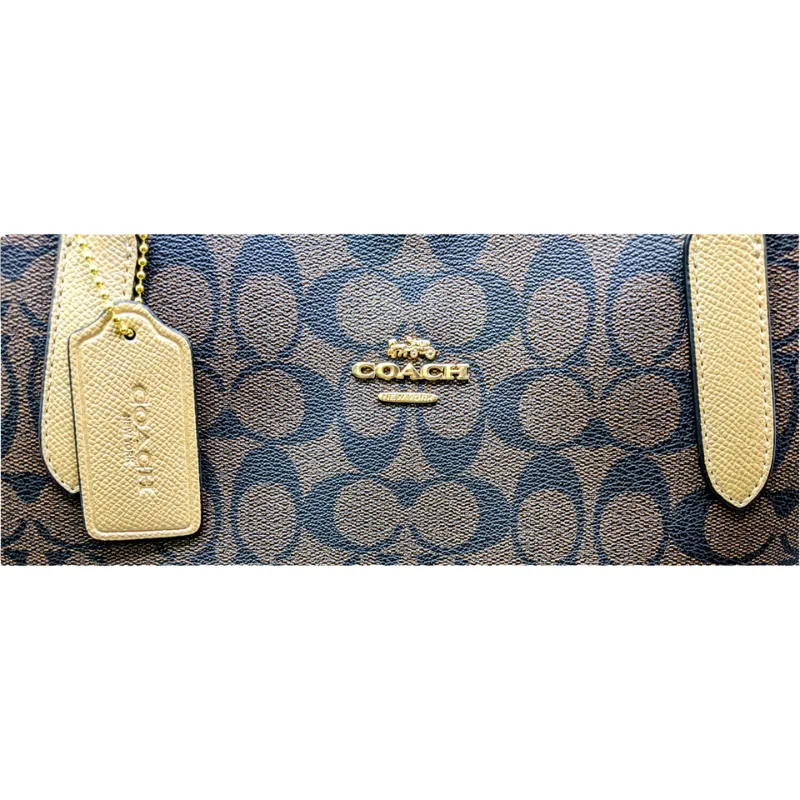 C.O.A.C.H Signature Canvas City Tote Bag