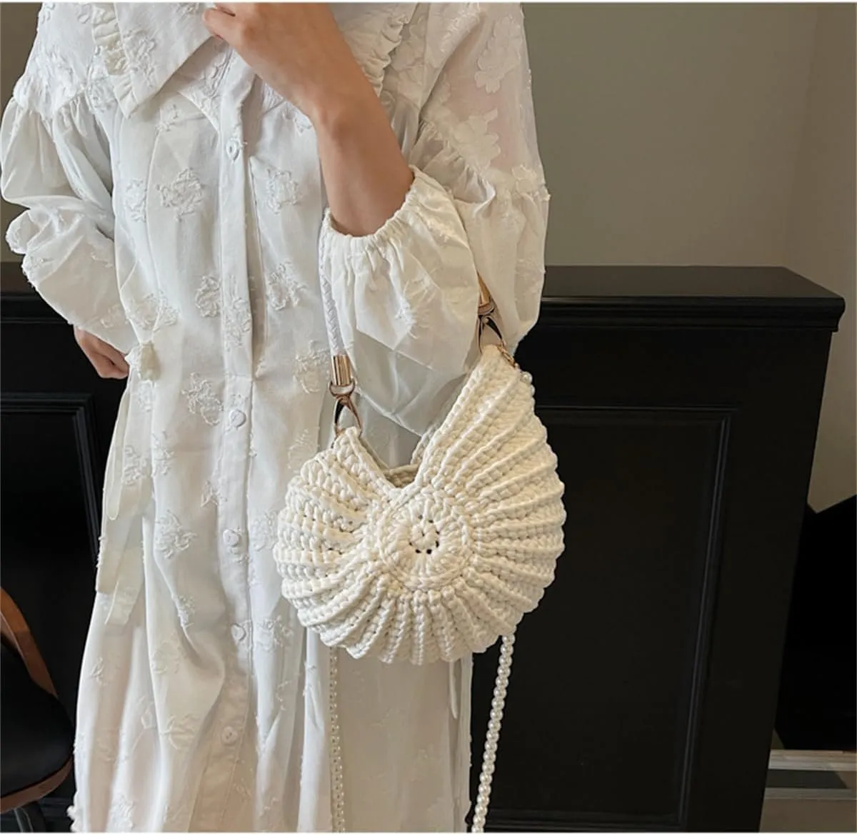 Handwoven Fashion Seashell Bag for Women,Stylish & Unique Boho Clutch with Pearl Strap,Crochet Leather Handle Beach Bag