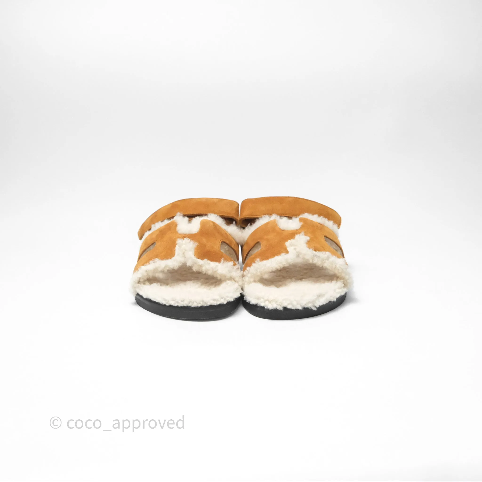 Hermès Chypre Sandal Shearling Beige Kraft / Ecru Goatskin Size 39.5