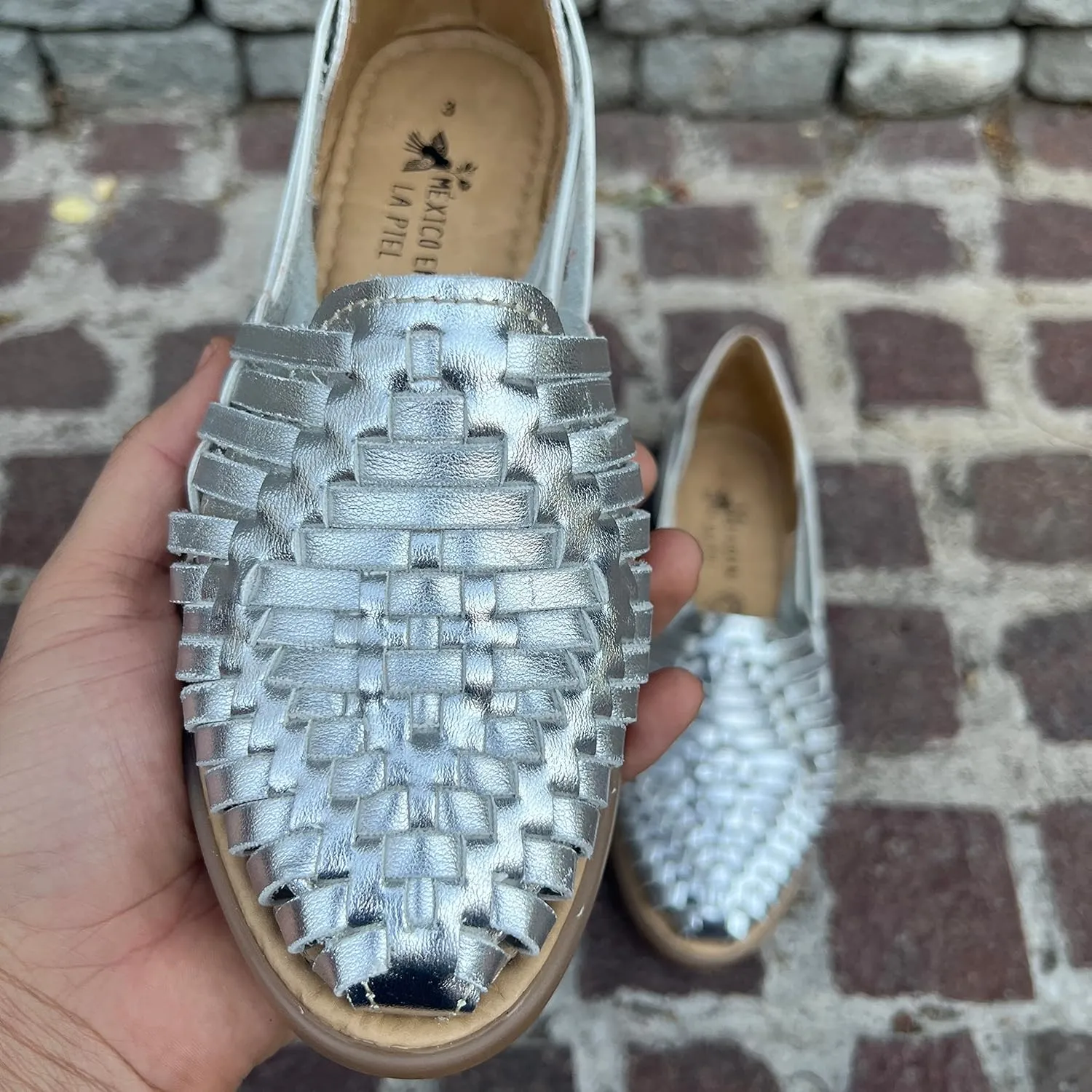 Mexico en la Piel Huarache Sandals for Women - Genuine Leather Handmade Sandals in Metallic Colors Gold, Silver, and Bronze - Comfortable, Water-Resistant, and Casual Slip-On Design