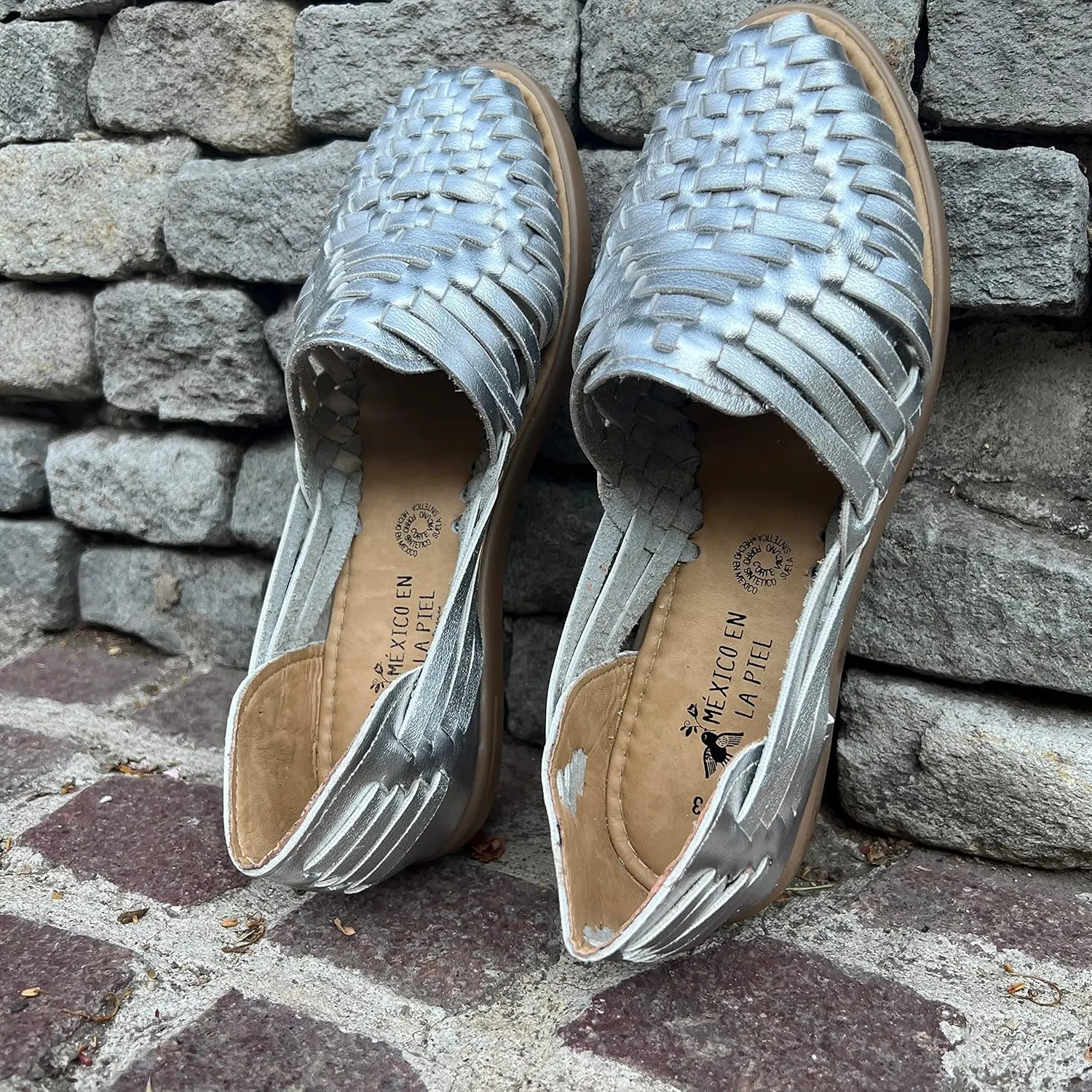 Mexico en la Piel Huarache Sandals for Women - Genuine Leather Handmade Sandals in Metallic Colors Gold, Silver, and Bronze - Comfortable, Water-Resistant, and Casual Slip-On Design