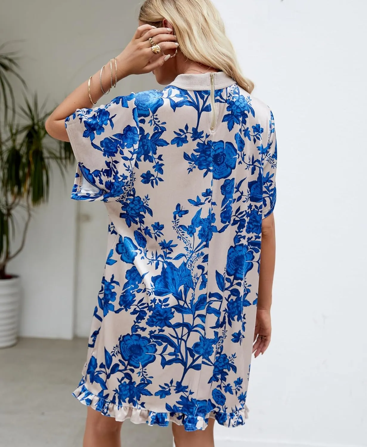 Women's Vintage Velvet Dress Round Neck Short Sleeve Floral Printed Mini Flowy Dress